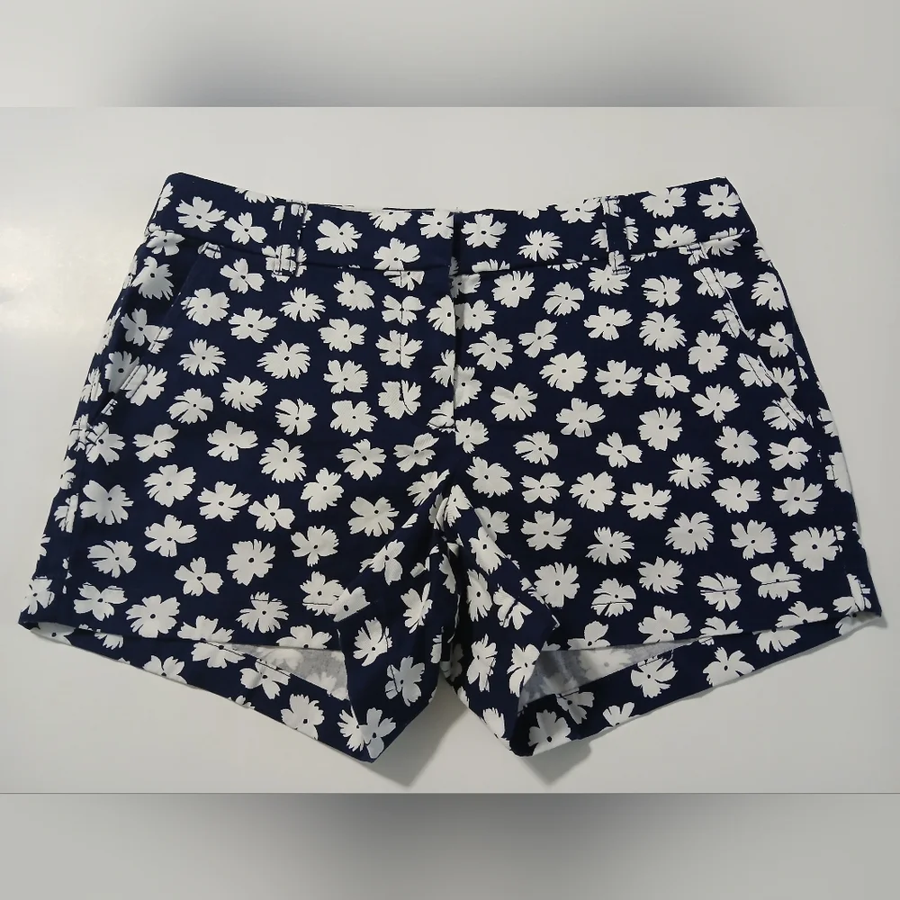 J CREW Floral Navy and White Women's Shorts‎